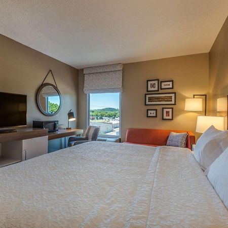 Hampton Inn Wilkesboro Exterior foto