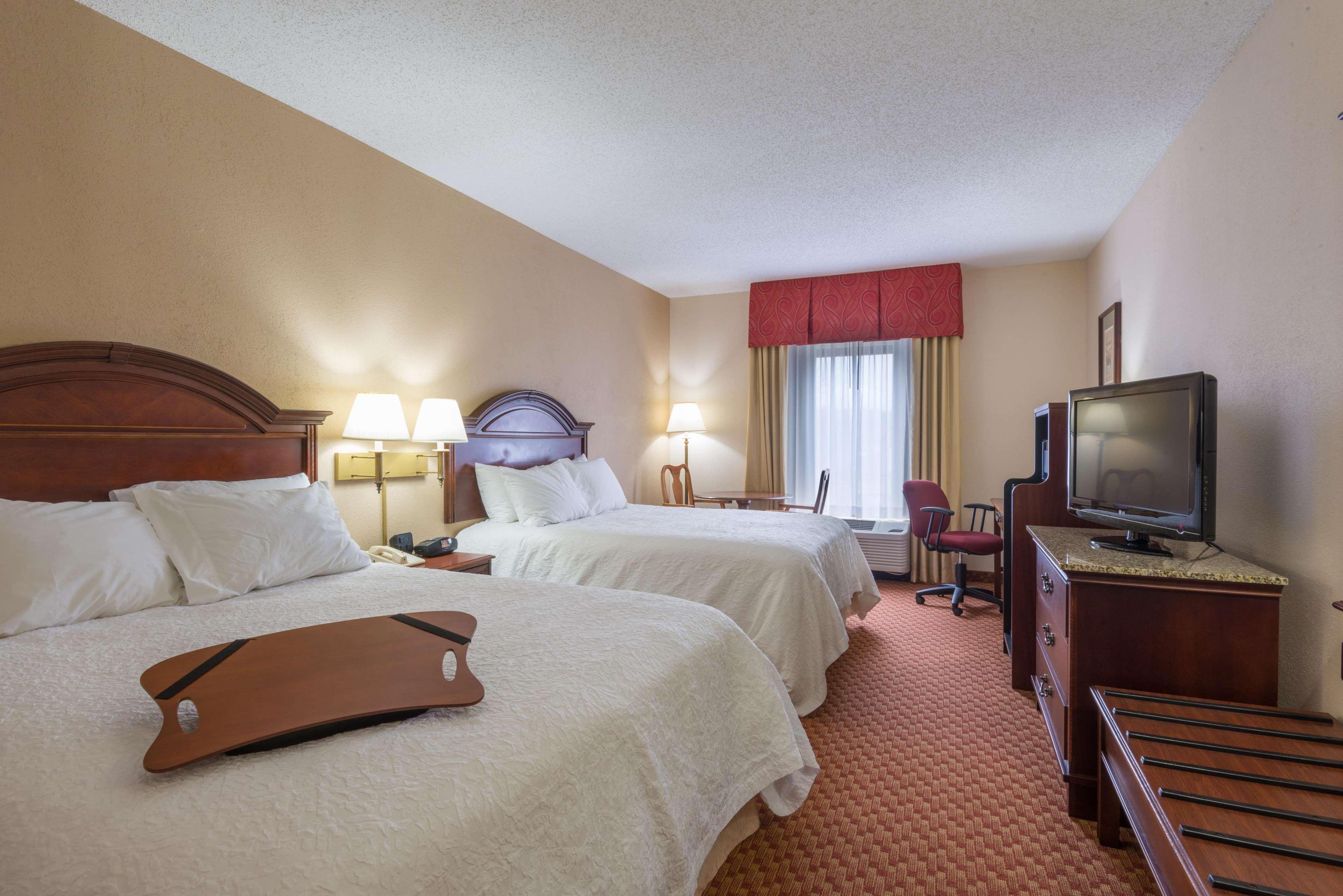 Hampton Inn Wilkesboro Exterior foto