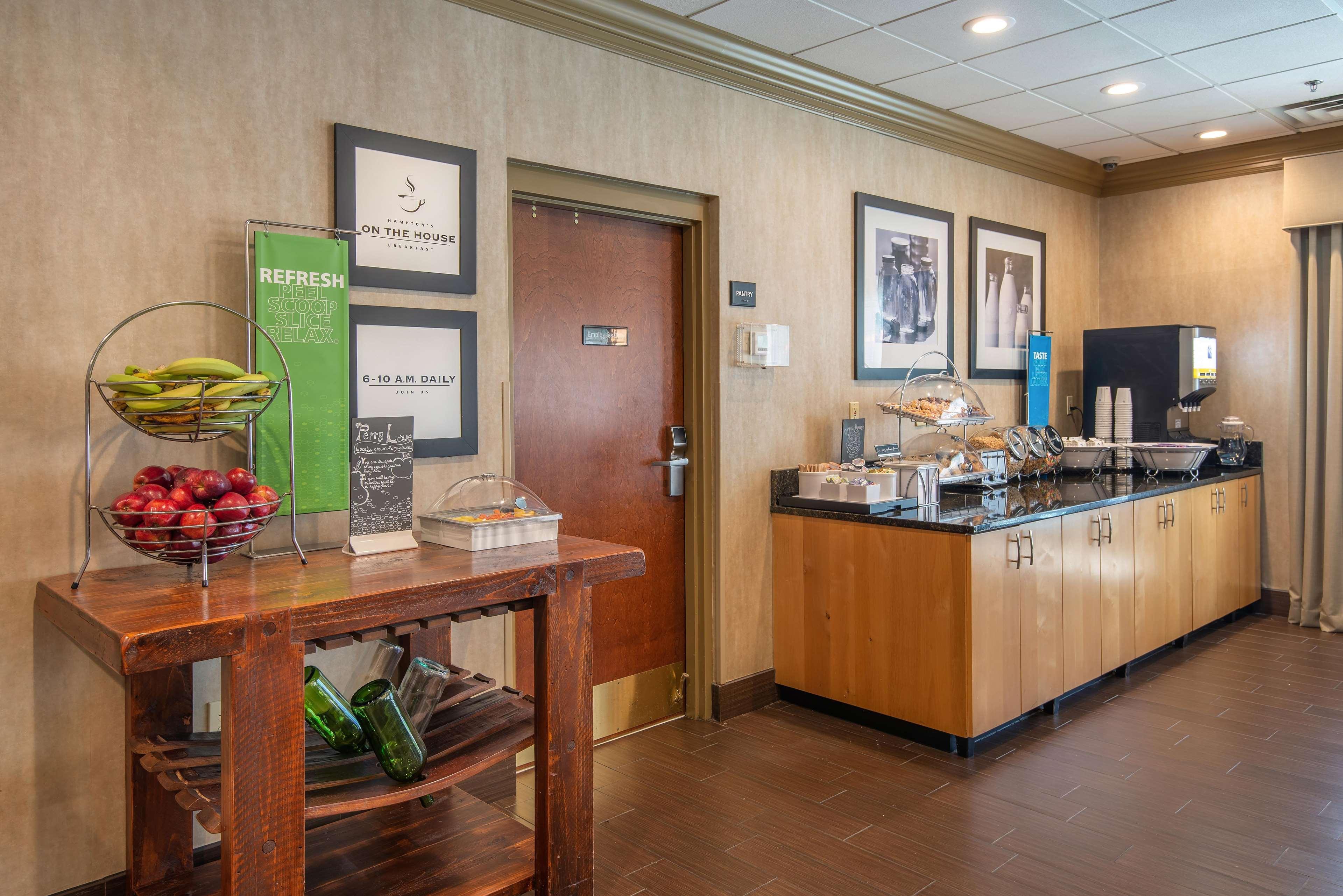 Hampton Inn Wilkesboro Exterior foto