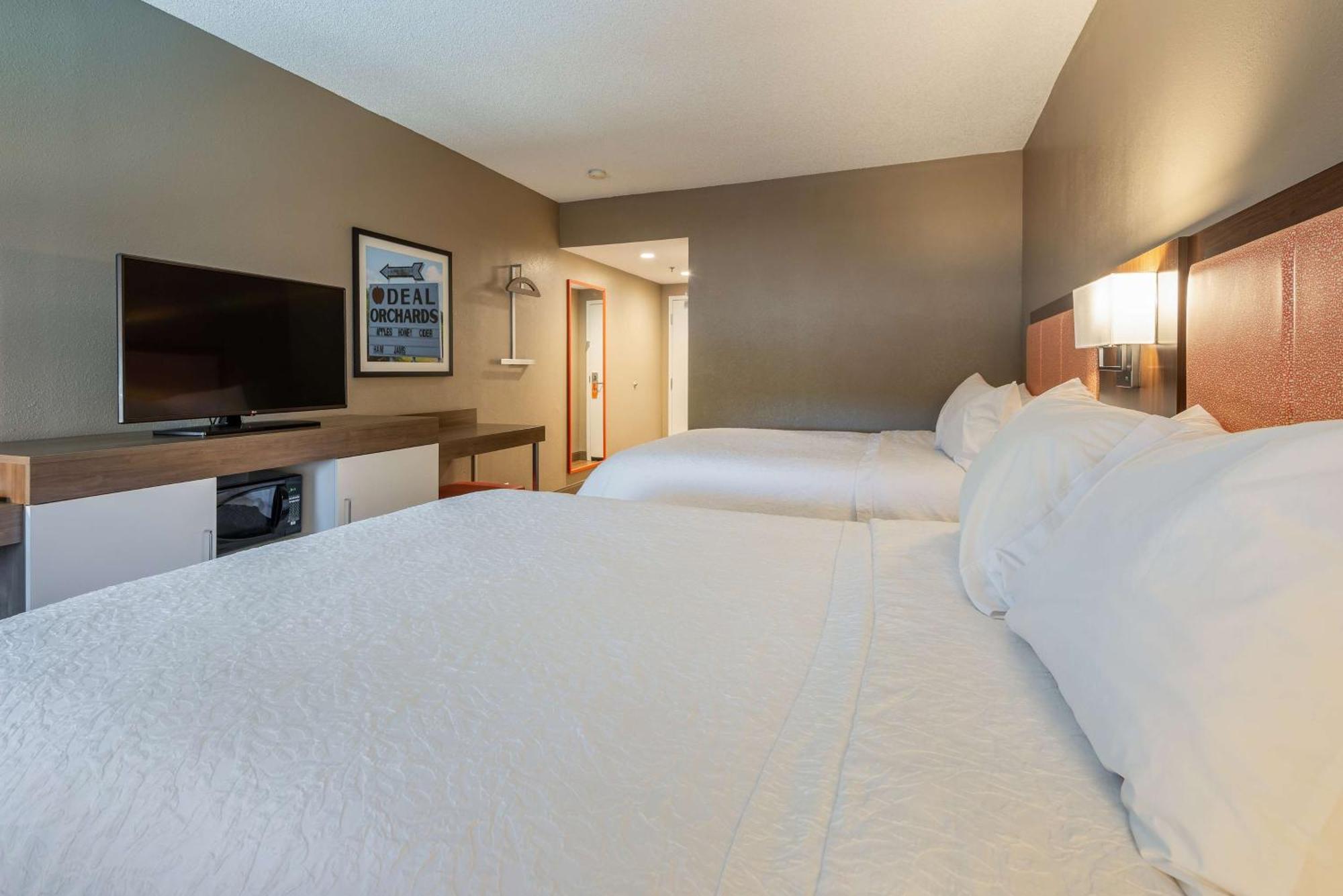 Hampton Inn Wilkesboro Exterior foto