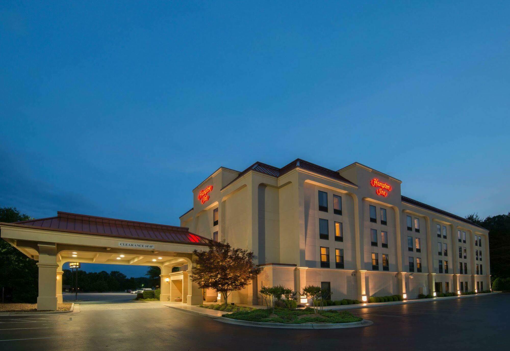 Hampton Inn Wilkesboro Exterior foto